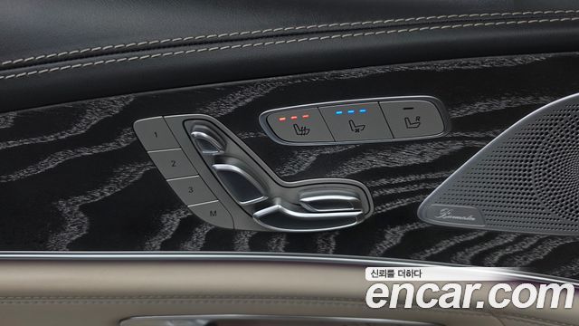 Mercedes-Benz AMG GT 2019 — photo 33