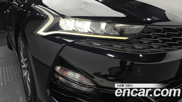 Kia K5 2023 — photo 8