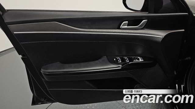 Kia K5 2023 — photo 14