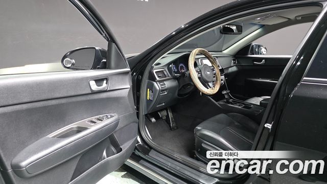 Kia K5 2016 — photo 10