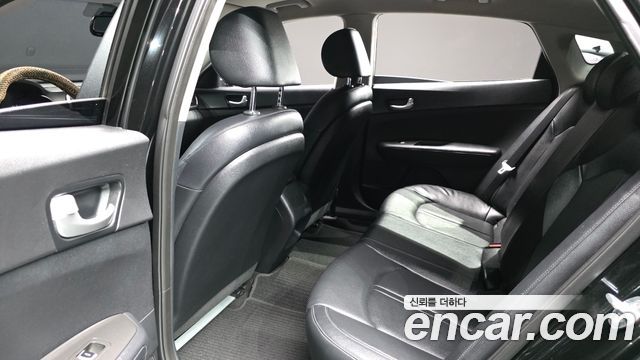 Kia K5 2016 — photo 11