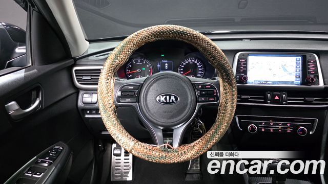 Kia K5 2016 — photo 12