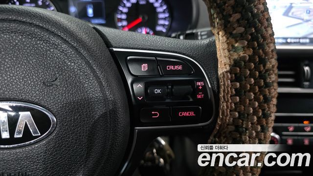 Kia K5 2016 — photo 17