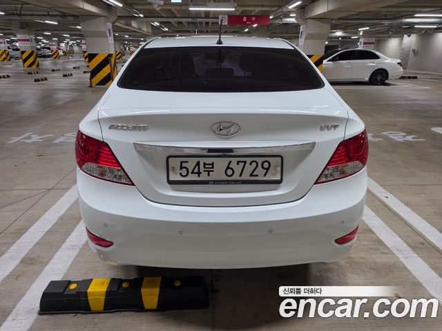 Hyundai Accent 2014 — photo 4