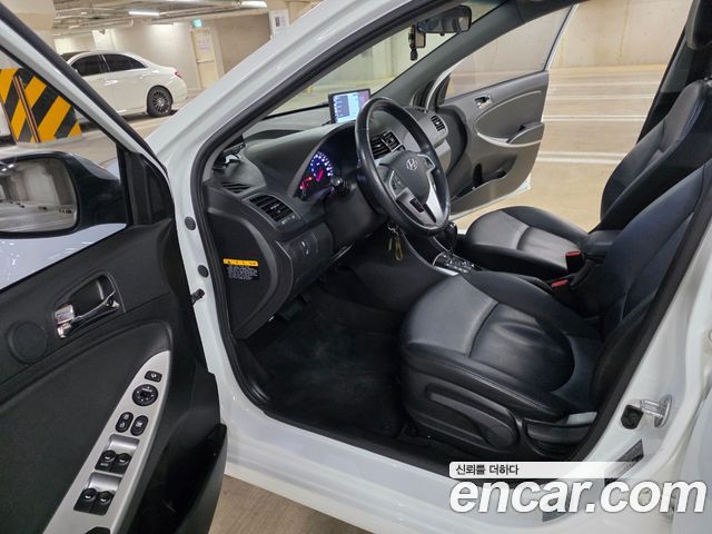 Hyundai Accent 2014 — photo 10
