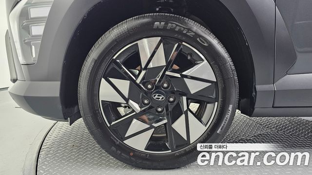 Hyundai Kona 2025 — photo 5