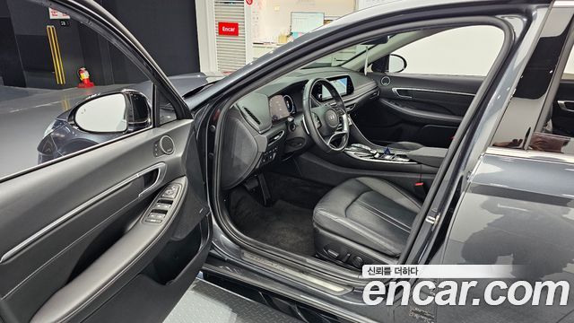 Hyundai Sonata 2023 — photo 13