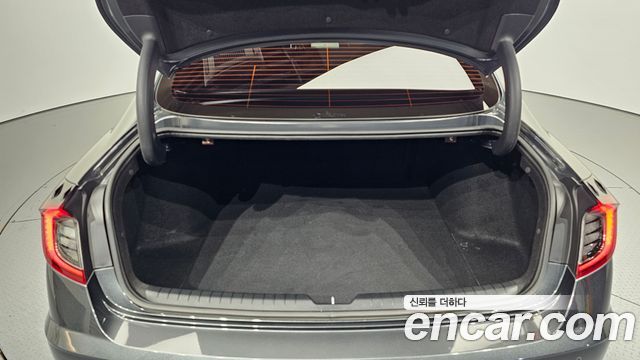 Hyundai Sonata 2023 — photo 26