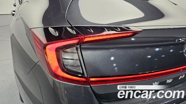 Hyundai Sonata 2023 — photo 9