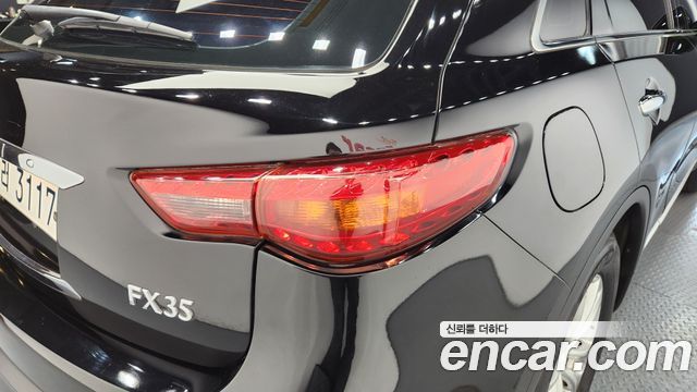 Infiniti FX 2010 — photo 19