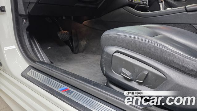 BMW 5-Series 2016 — photo 19