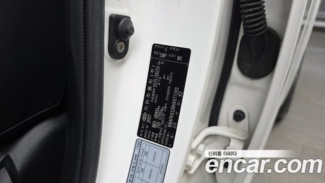 Kia K3 2017 — photo 25