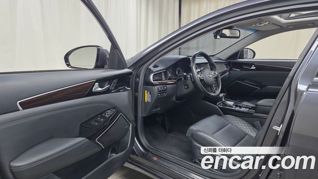 Kia K7 2019 — photo 13