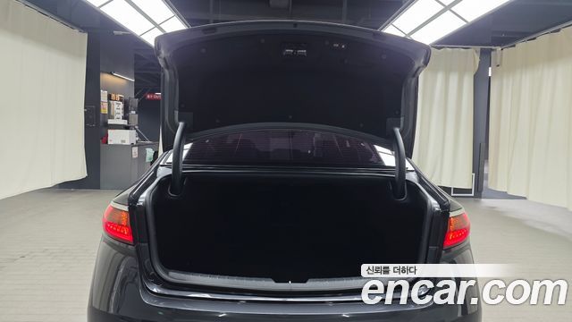 Kia K7 2019 — photo 23