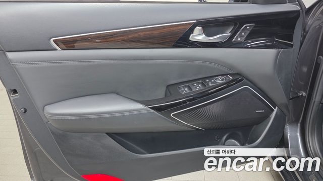 Kia K7 2019 — photo 14