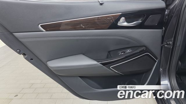 Kia K7 2019 — photo 15