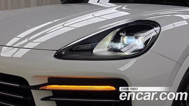 Porsche Cayenne 2021 — photo 8