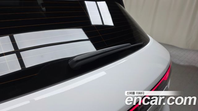 Porsche Cayenne 2021 — photo 28