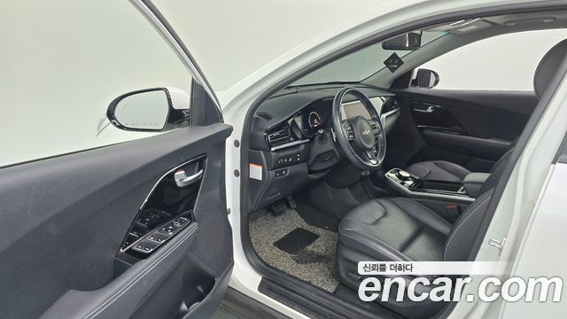 Kia Niro 2022 — photo 13
