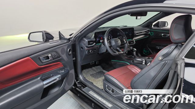 Ford Mustang 2024 — photo 13