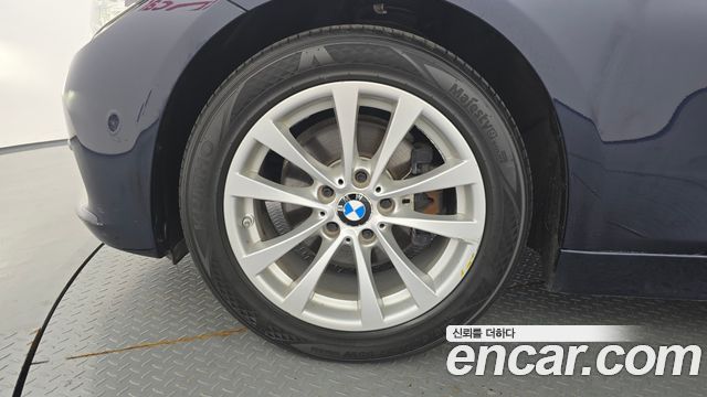 BMW 3-Series 2016 — photo 5