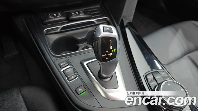 BMW 3-Series 2016 — photo 9