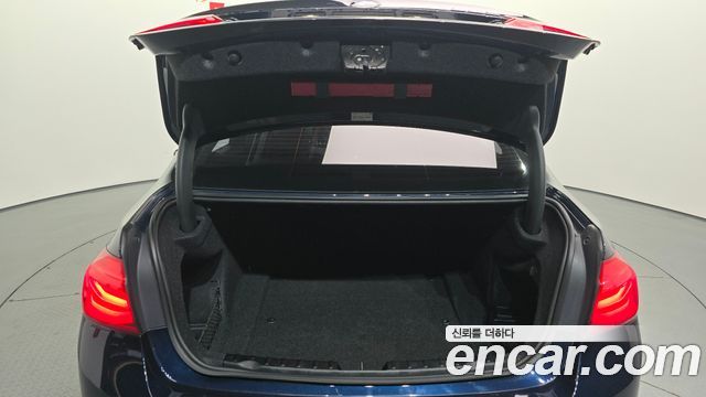 BMW 3-Series 2016 — photo 20