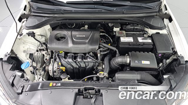Hyundai AVANTE 2017 — photo 6