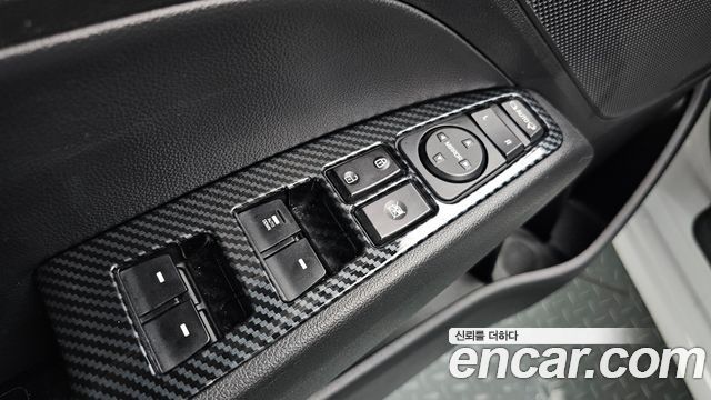 Hyundai AVANTE 2017 — photo 20