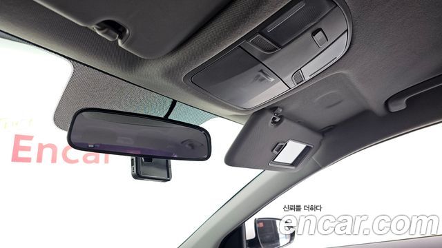 Hyundai AVANTE 2017 — photo 27