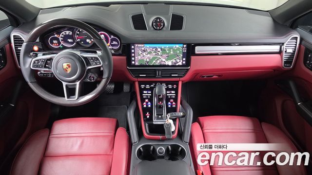 Porsche Cayenne 2023 — photo 10