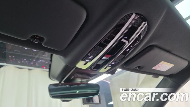 Porsche Cayenne 2023 — photo 25