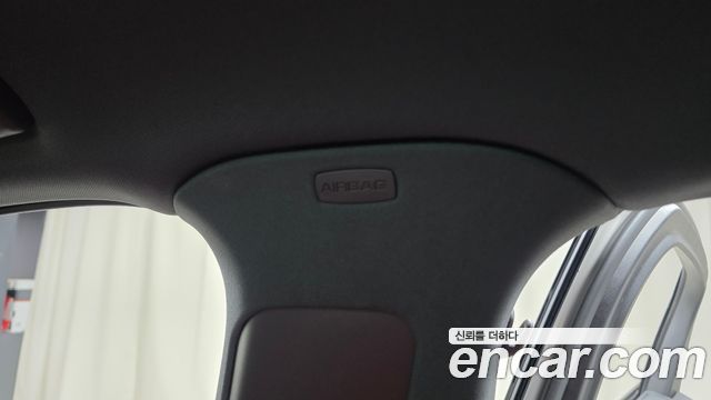 Porsche Cayenne 2023 — photo 29