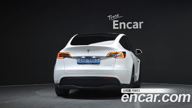 Tesla Model Y 2022 — photo 4