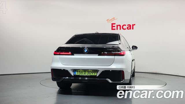 BMW 7-Series 2026 — photo 4