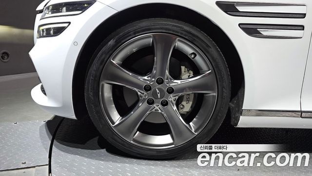 Genesis G80 2022 — photo 5