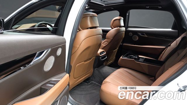 Genesis G80 2022 — photo 17