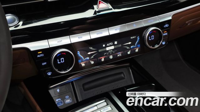 Genesis G80 2022 — photo 24