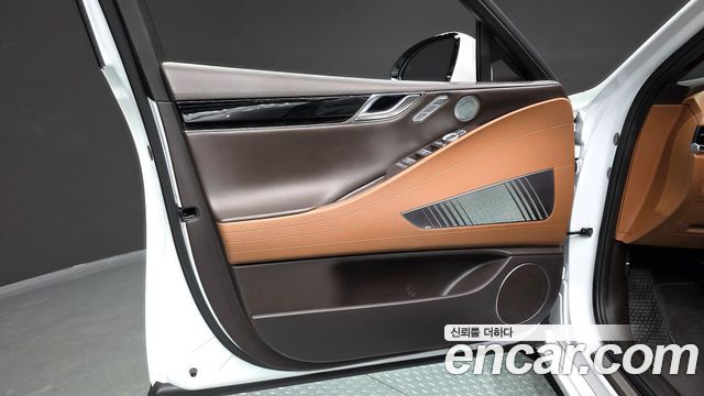 Genesis G80 2022 — photo 14