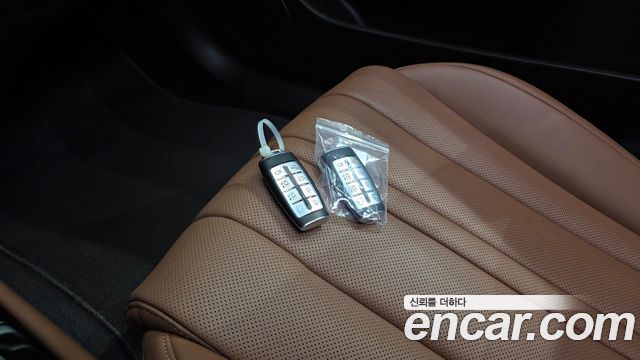 Genesis G80 2022 — photo 33