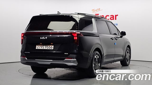 Kia Canival 2024 — photo 2