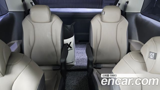 Kia Canival 2024 — photo 17