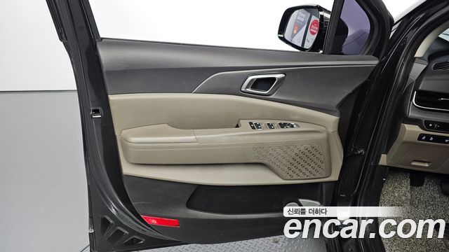Kia Canival 2024 — photo 14