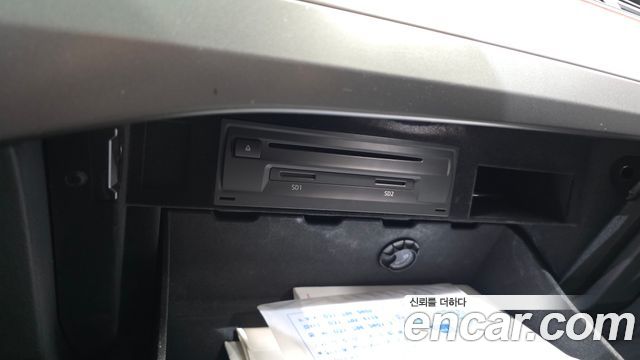 Audi Q7 2019 — photo 24