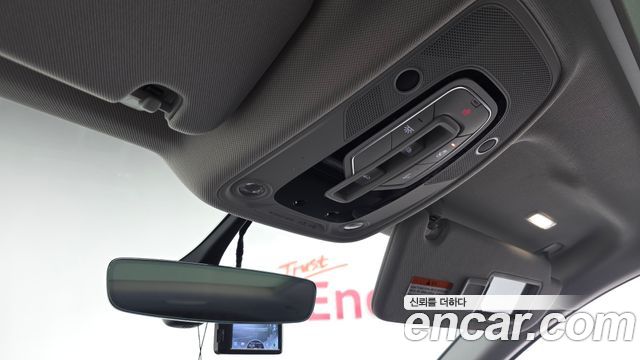 Audi Q7 2019 — photo 27