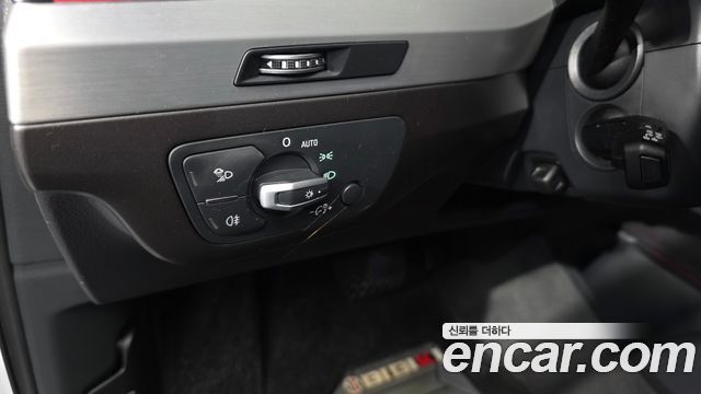 Audi Q7 2019 — photo 28