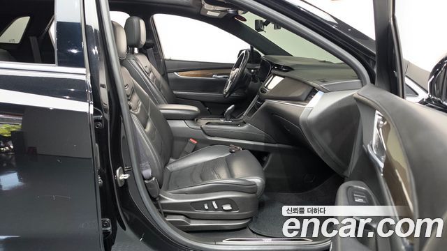 Cadillac XT5 2018 — photo 11