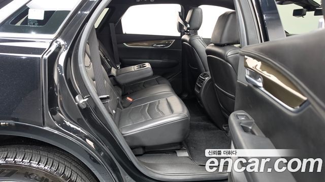 Cadillac XT5 2018 — photo 12