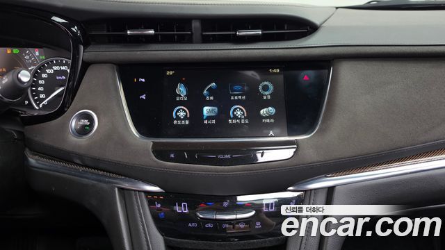 Cadillac XT5 2018 — photo 13