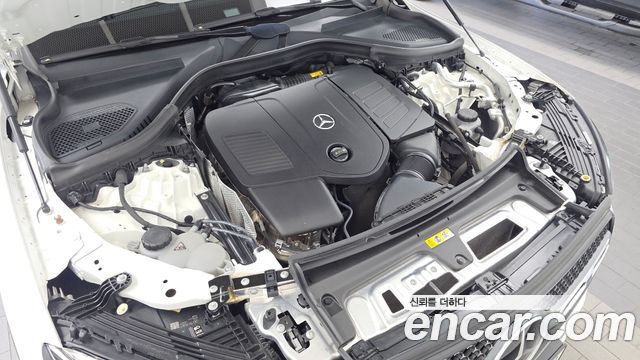 Mercedes-Benz GLC-Class 2023 — photo 6